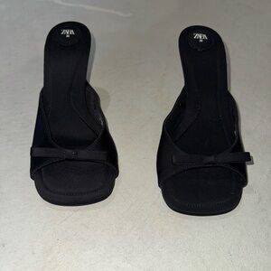 Zara Black Sandals with Wide Strap